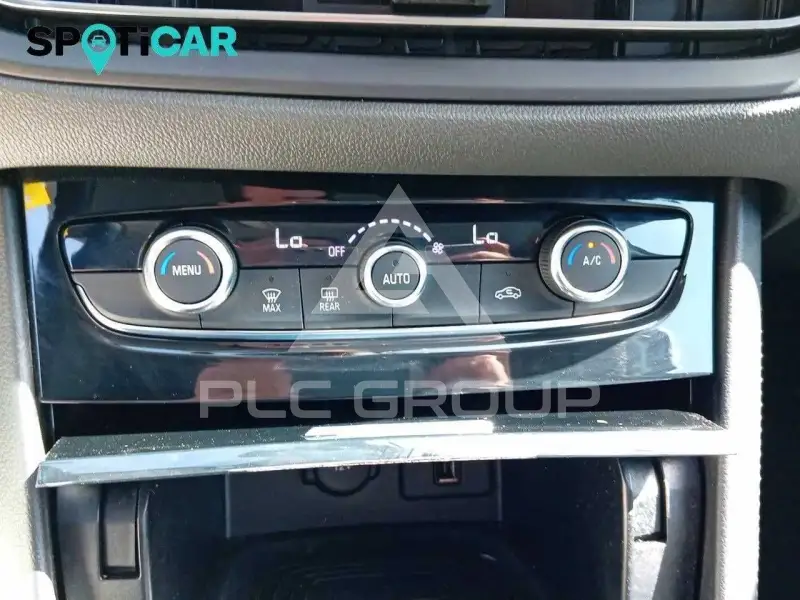 2022 Opel GrandlandX