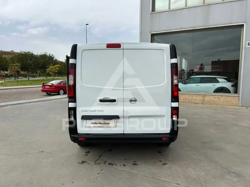 2023 Nissan Primastar