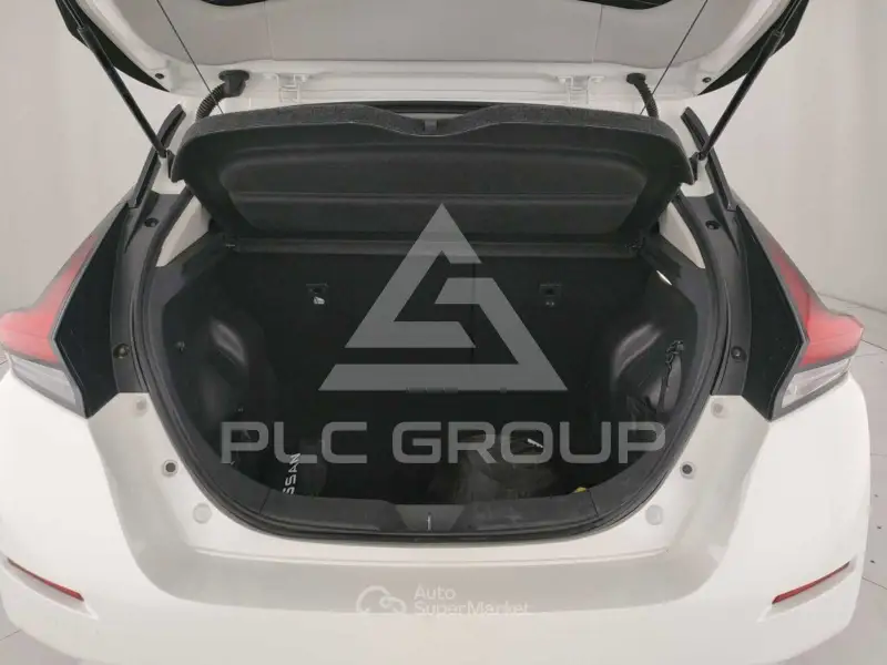 2023 Nissan LEAF