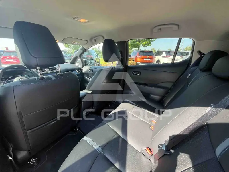 2023 Nissan LEAF