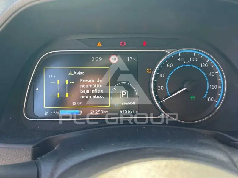 2023 Nissan LEAF