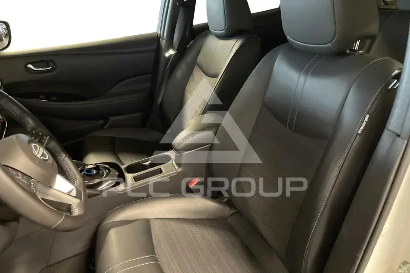 2023 Nissan LEAF