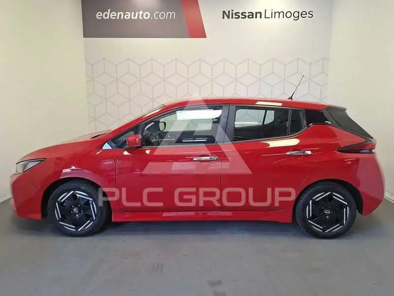 2023 Nissan LEAF