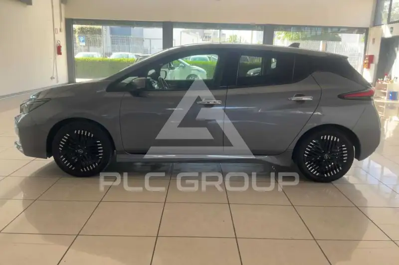 2023 Nissan LEAF