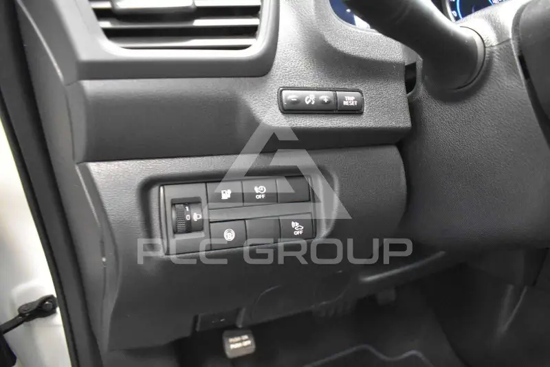 2023 Nissan LEAF