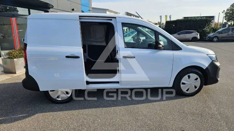 2023 Nissan TOWNSTAR