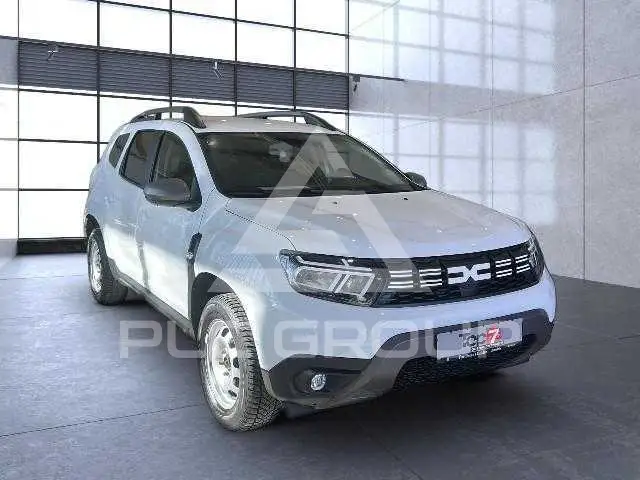 2023 Dacia Duster