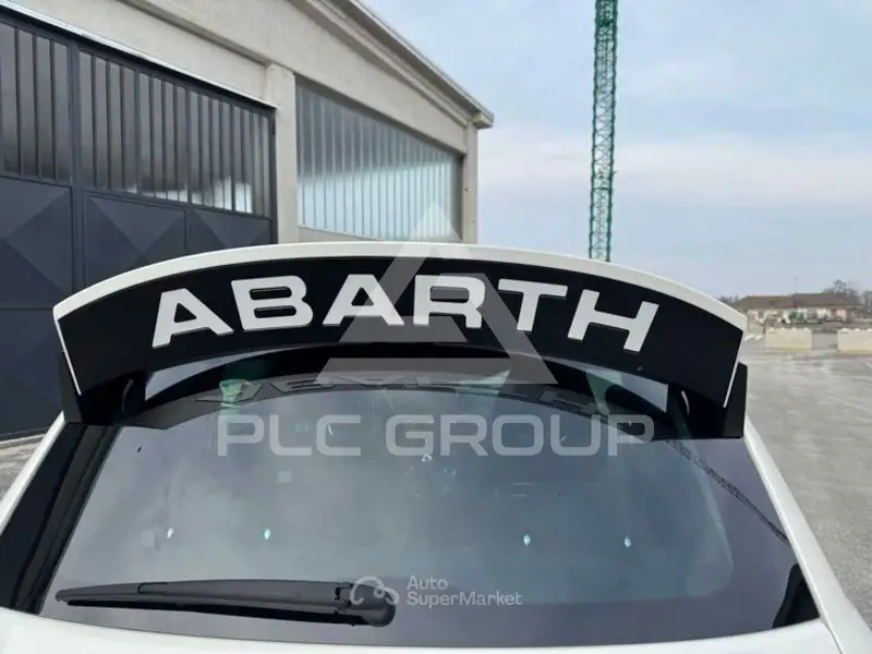 2023 Abarth 695