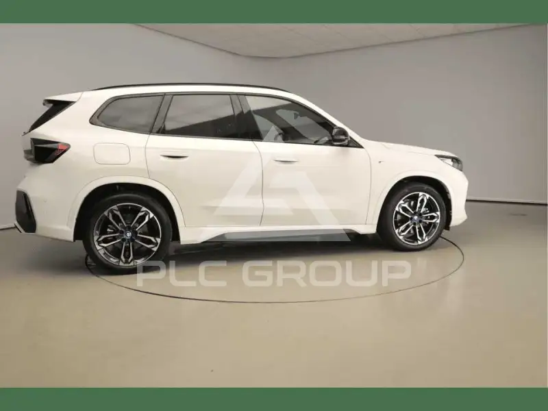 2023 BMW iX
