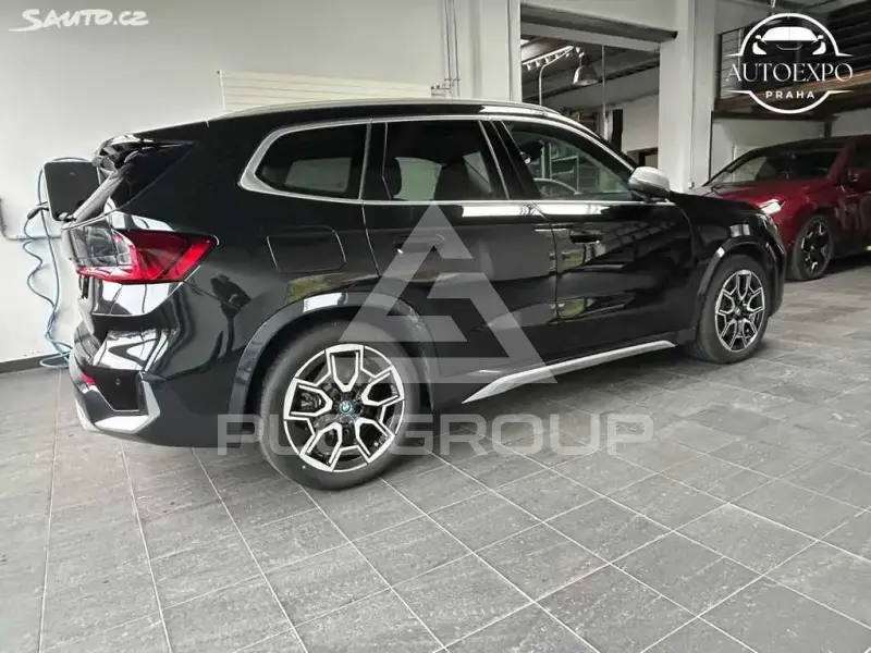 2023 BMW iX