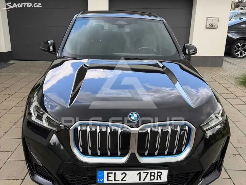 2023 BMW iX