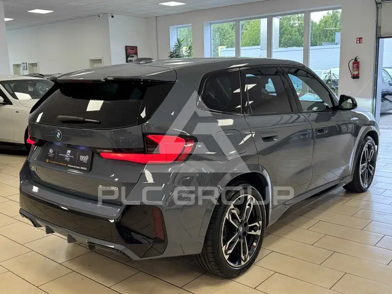 2023 BMW iX