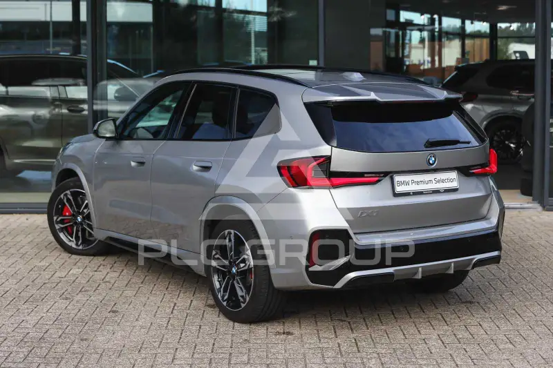 2023 BMW iX