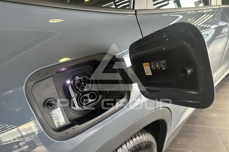 2023 BMW iX