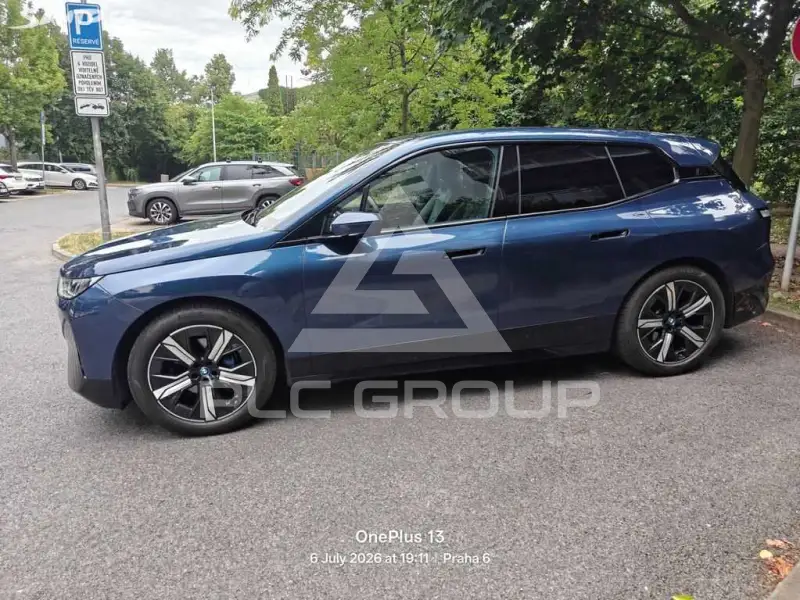 2023 BMW iX