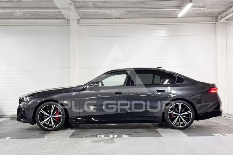 2023 BMW I5