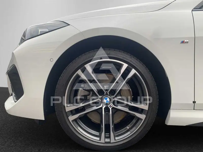 2023 BMW 218