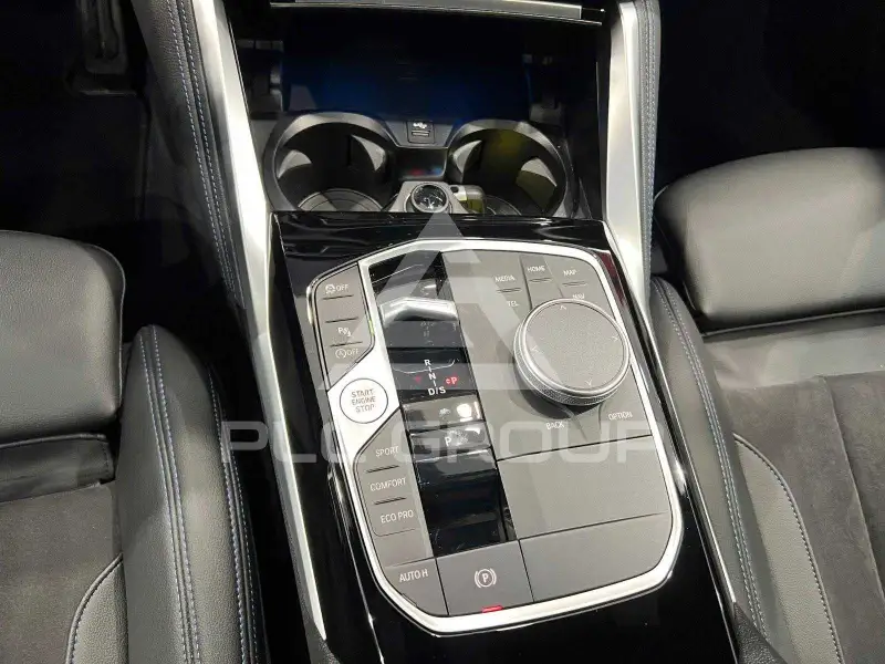 2023 BMW 218