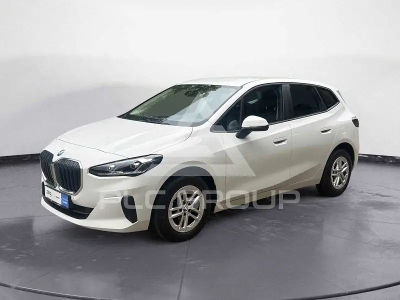 2023 BMW 218