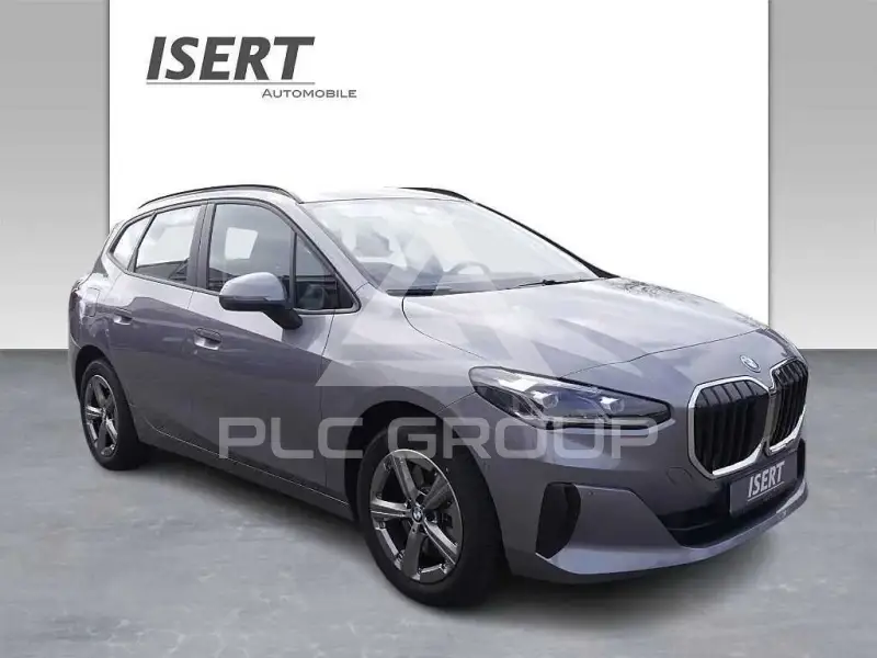2023 BMW 218