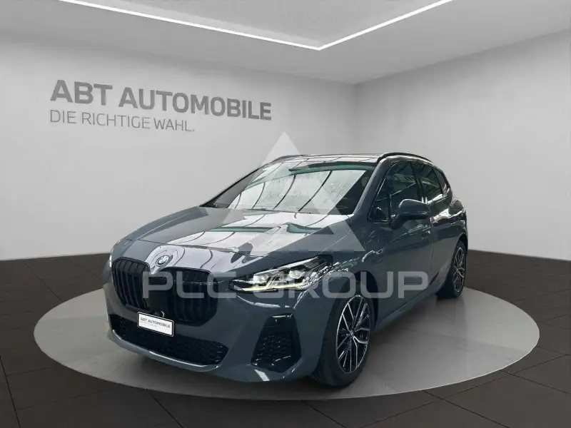 2023 BMW 218
