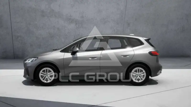 2023 BMW 218