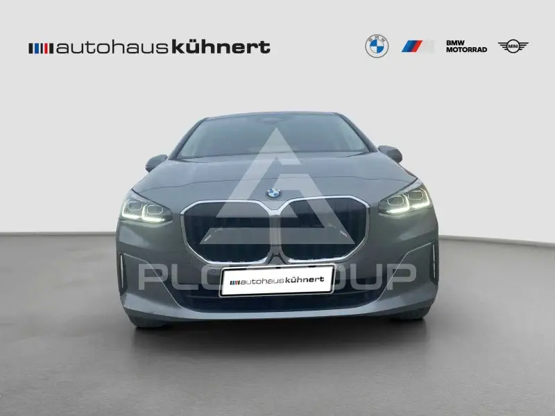 2023 BMW 218