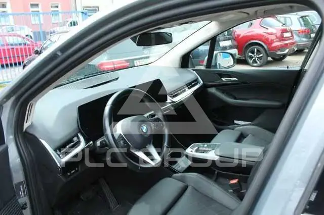 2023 BMW 218