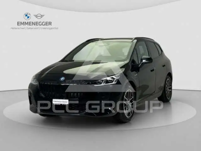 2023 BMW 218