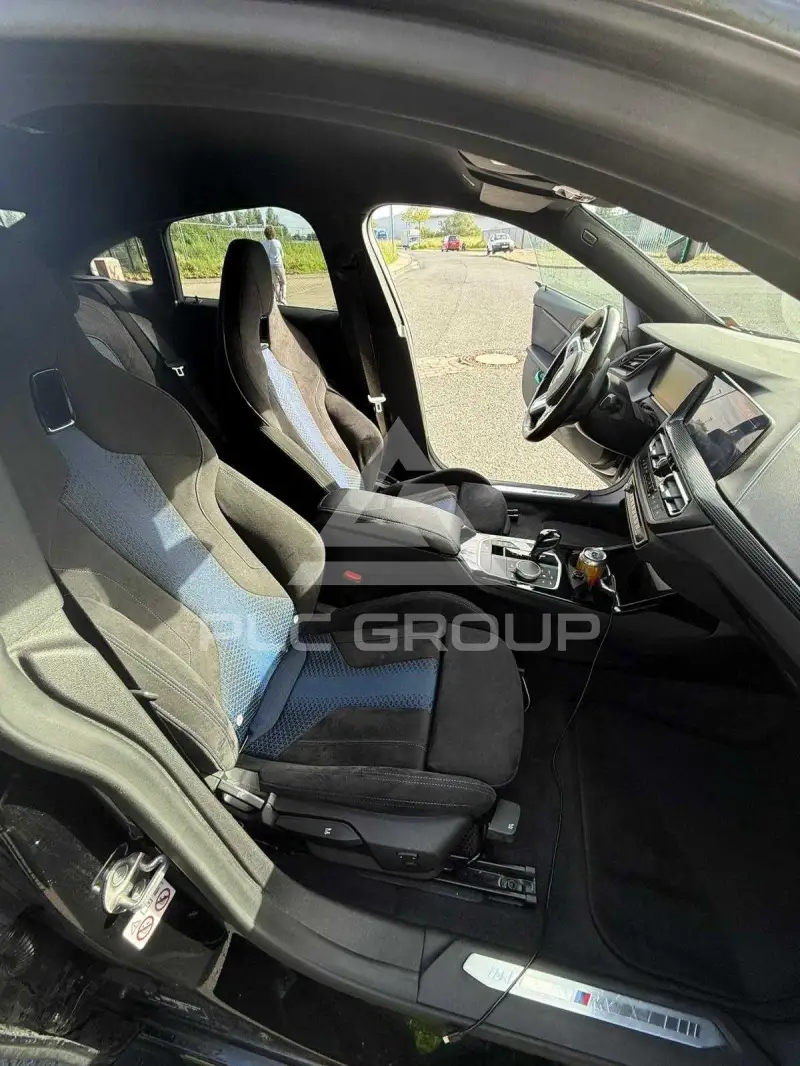 2023 BMW 218