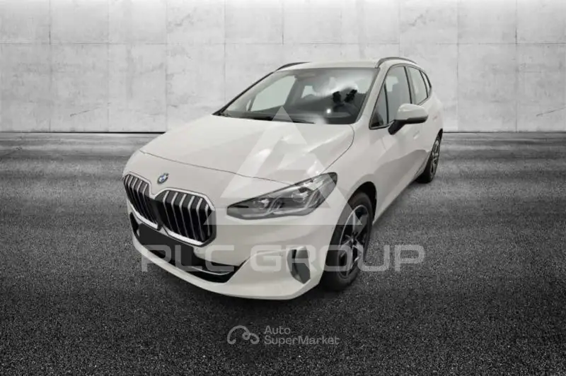 2023 BMW 218