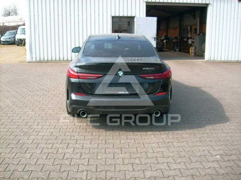 2023 BMW 218