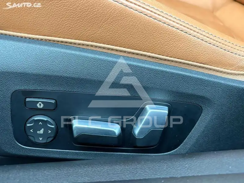 2023 BMW 218