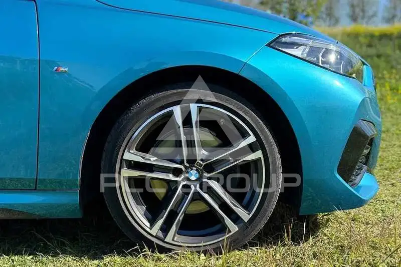 2023 BMW 218