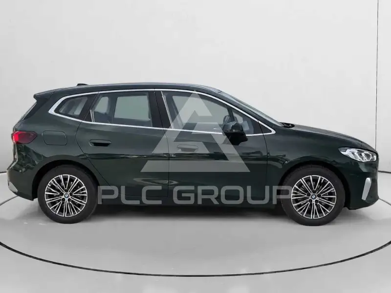 2023 BMW 218