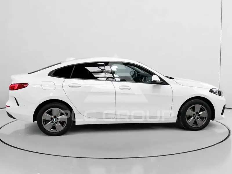 2023 BMW 218