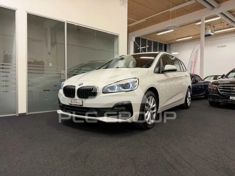 2023 BMW 218