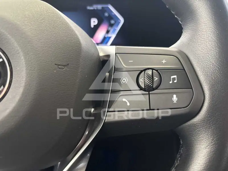 2023 BMW 218