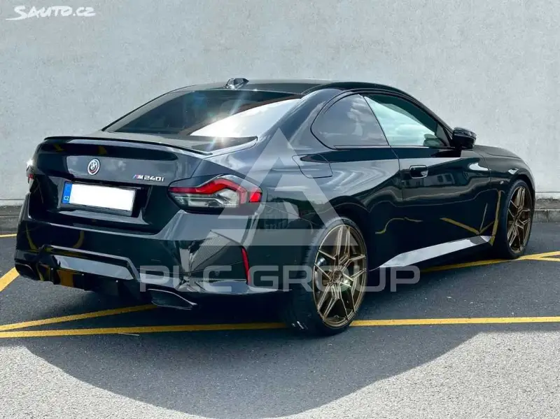 2023 BMW 218