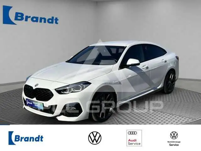 2023 BMW 218