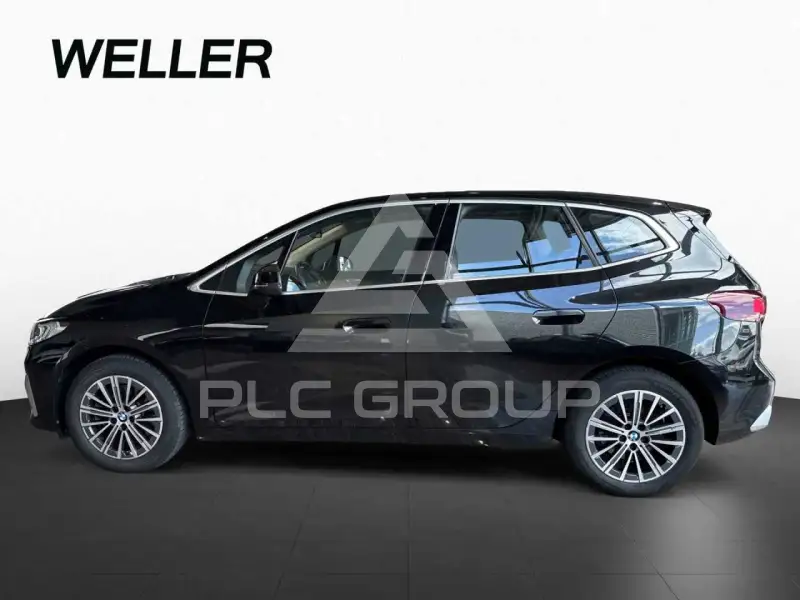 2023 BMW 218