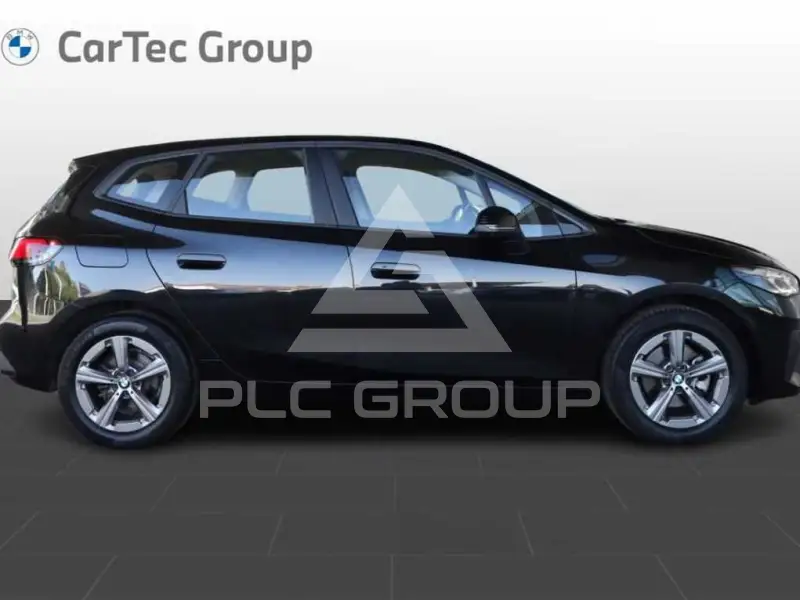 2023 BMW 218