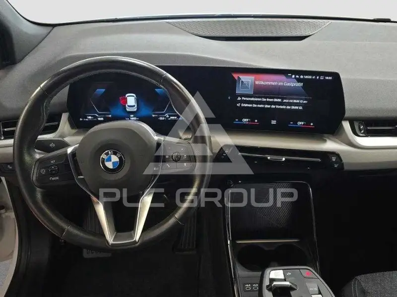 2023 BMW 218