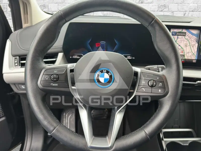 2023 BMW 218