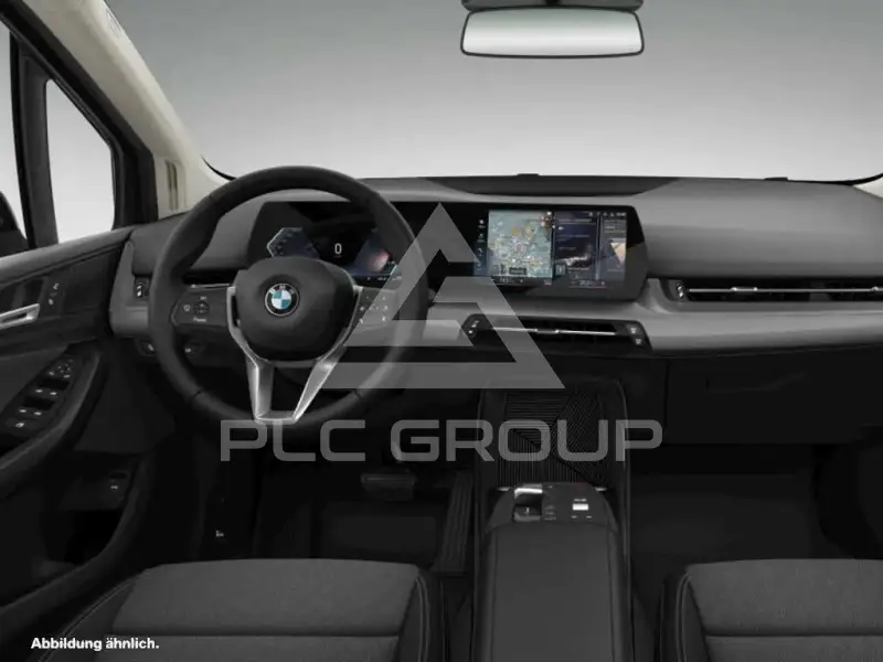 2023 BMW 218