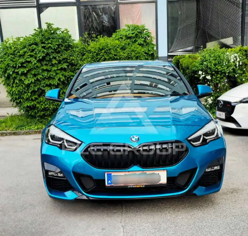 2023 BMW 218