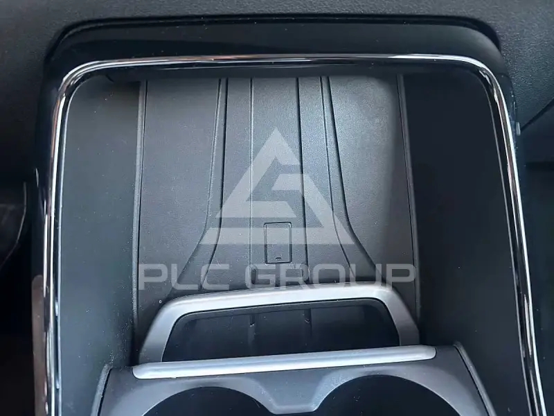 2023 BMW 218