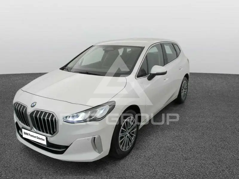 2023 BMW 218