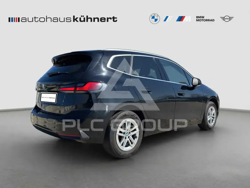 2023 BMW 218