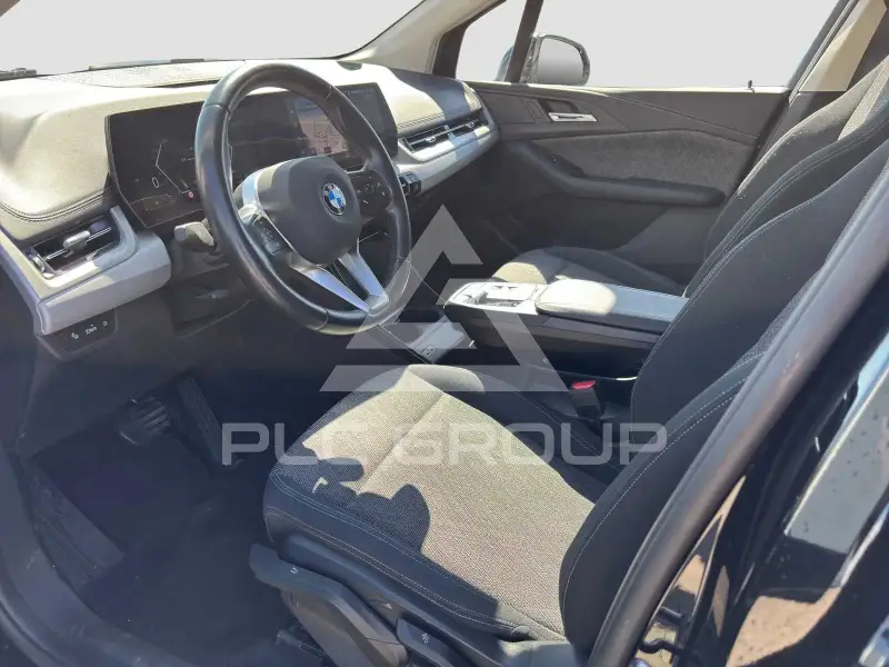 2023 BMW 218